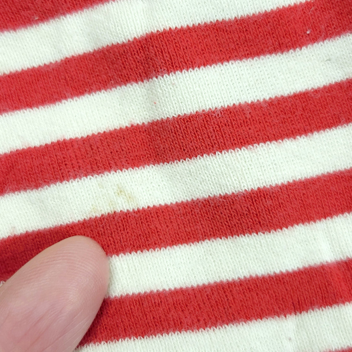 BNG2 - Gap red and white organic cotton 2pc bear PJs. Size 4T