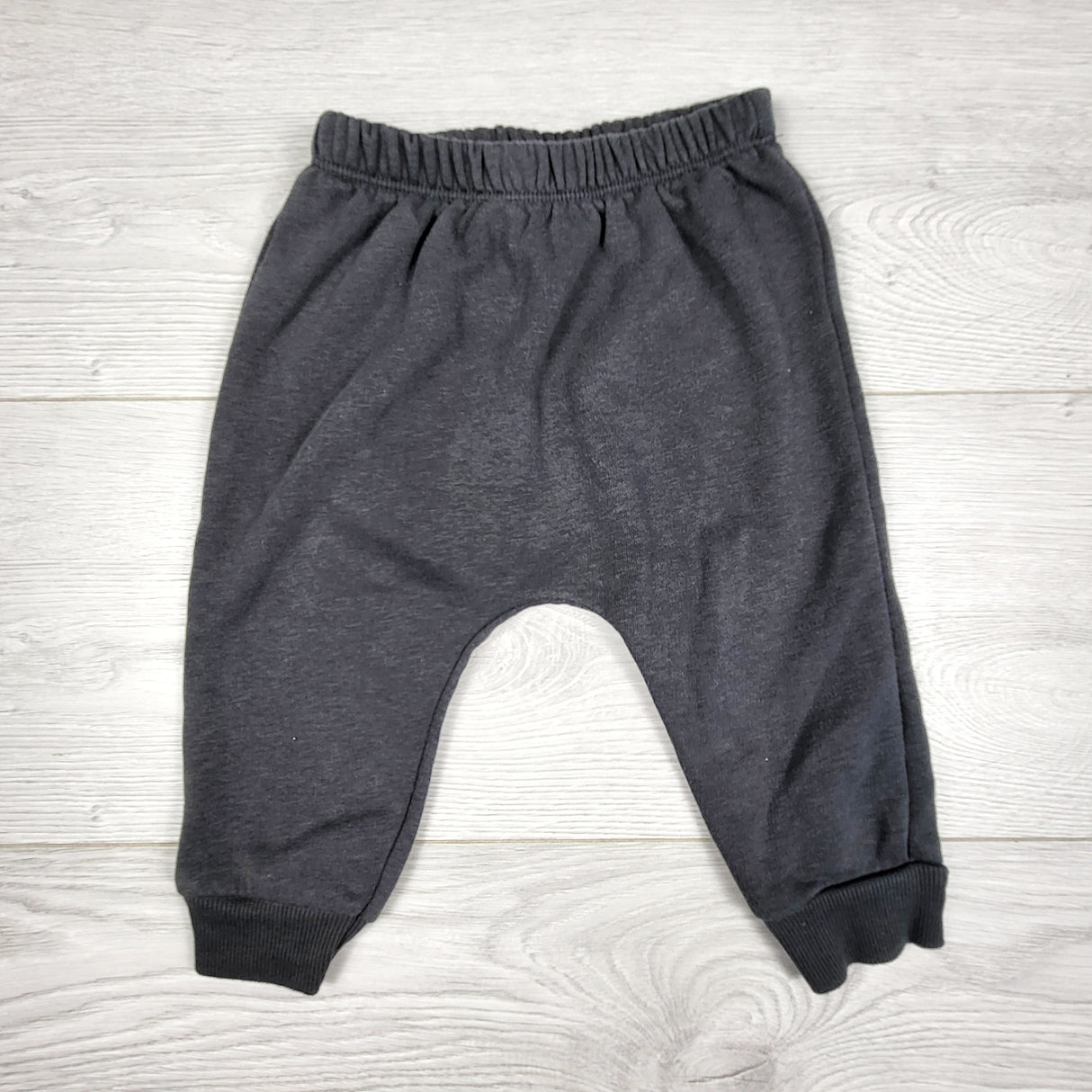 KDEL3 - Old Navy dark grey fleecy lined joggers. Size 6-12 months