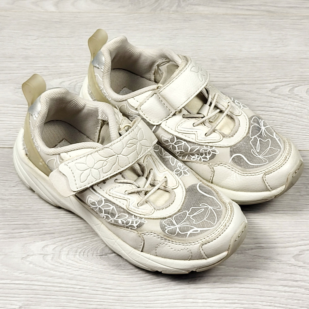 TSAM1 - Zara white semi-transparent floral sneakers. Size 32 (youth size 1)
