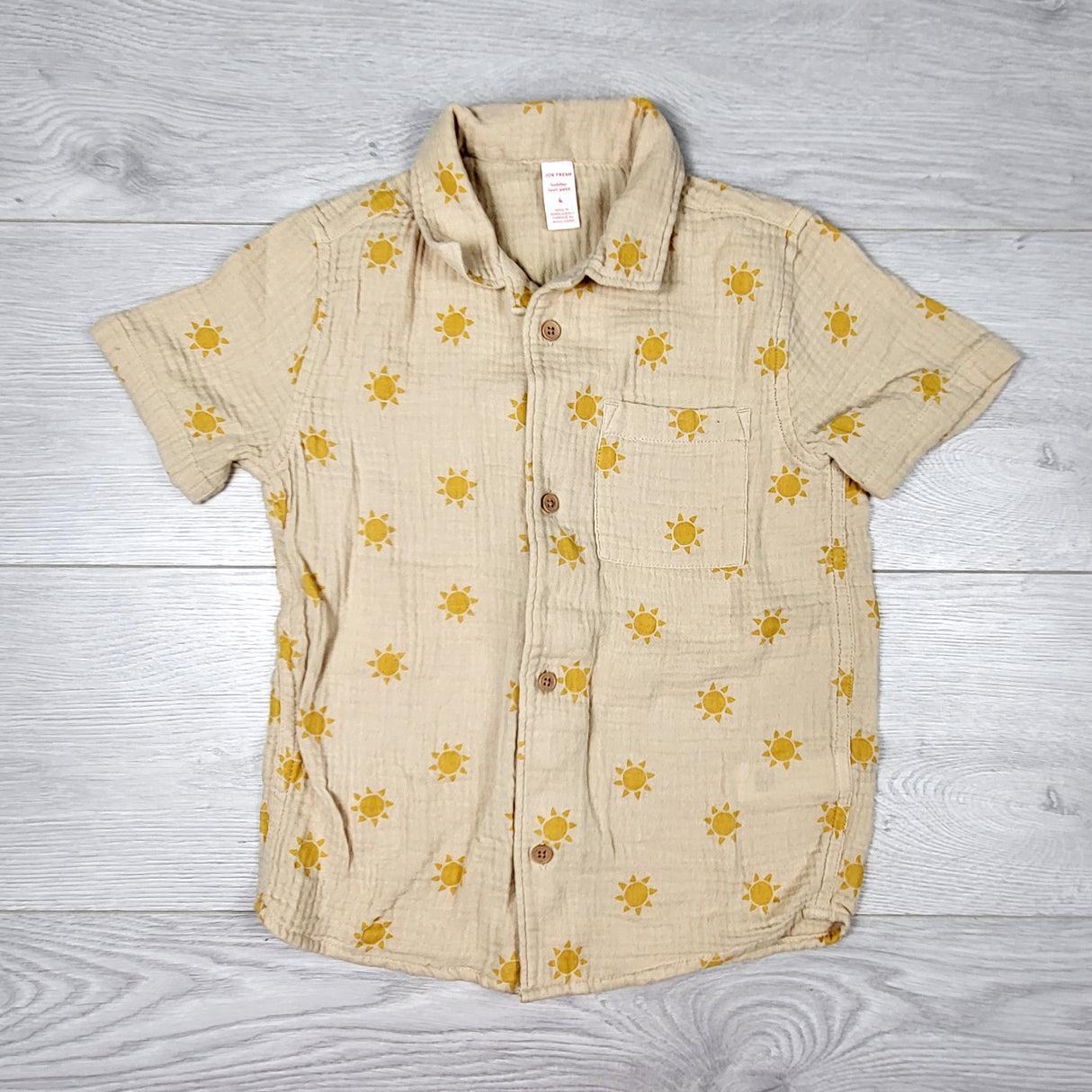 TSAM1 - Joe Fresh muslin cotton button down shirt with suns. Size 4T