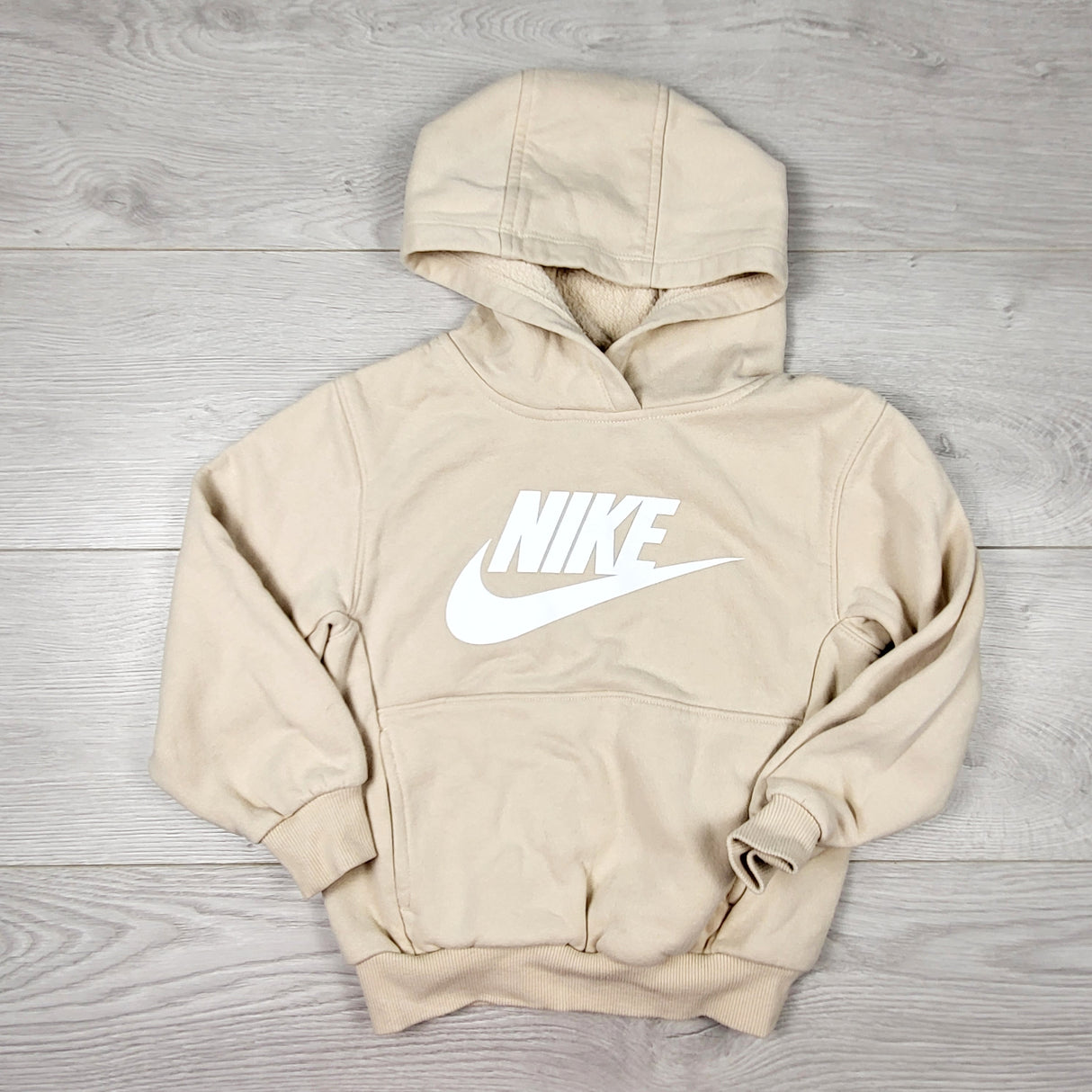 TSAM1 - Nike beige pullover hoodie. Size 3/4T