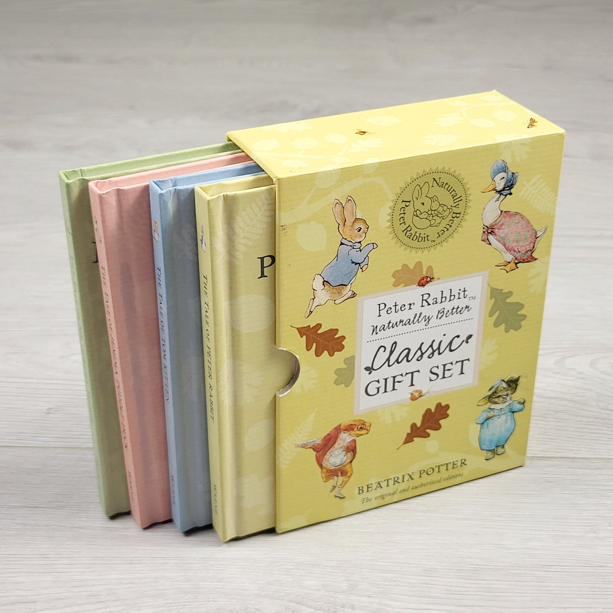 GFST2 - Peter Rabbit 4 book gift set
