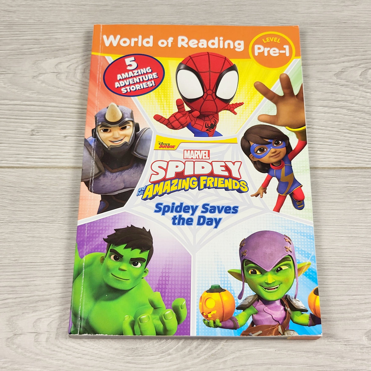 GFST2 - Spidey Saves the Day. 5 early reader stories in one book