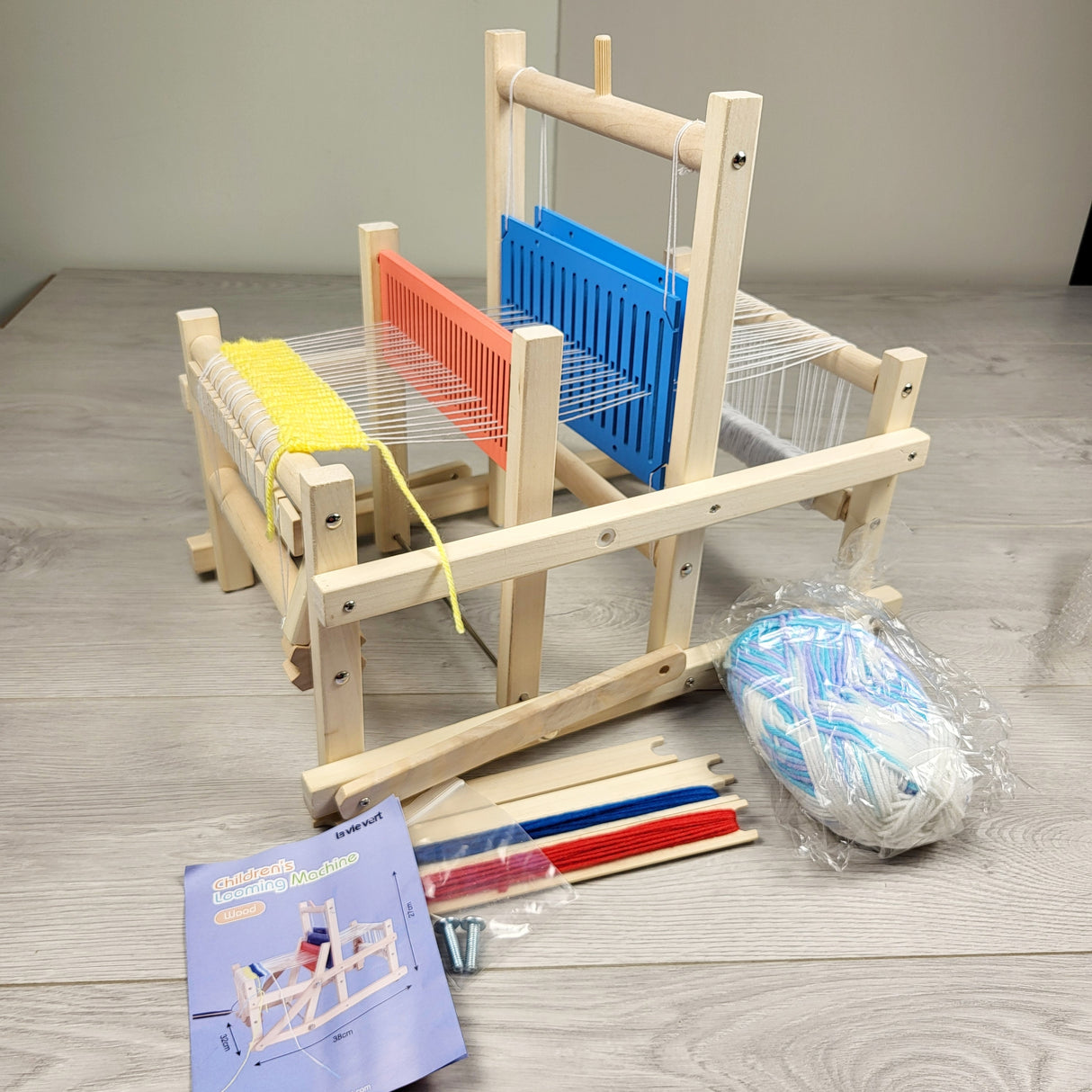 GFST2 -La Vie Vert wooden loom. LOCAL pick up or delivery only