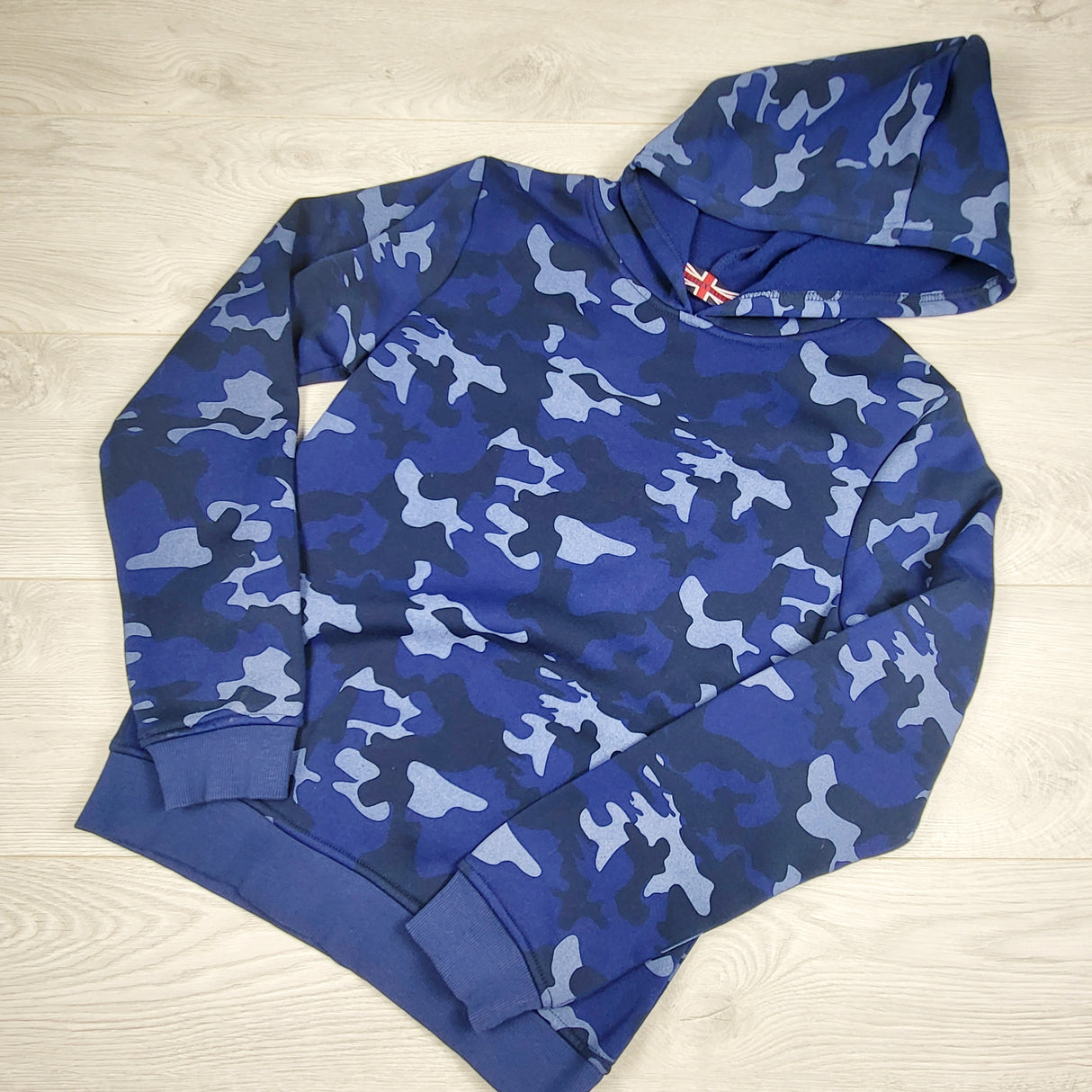 JKZ1 - London Blues navy camouflage fleecy lined pullover hoodie. Size medium