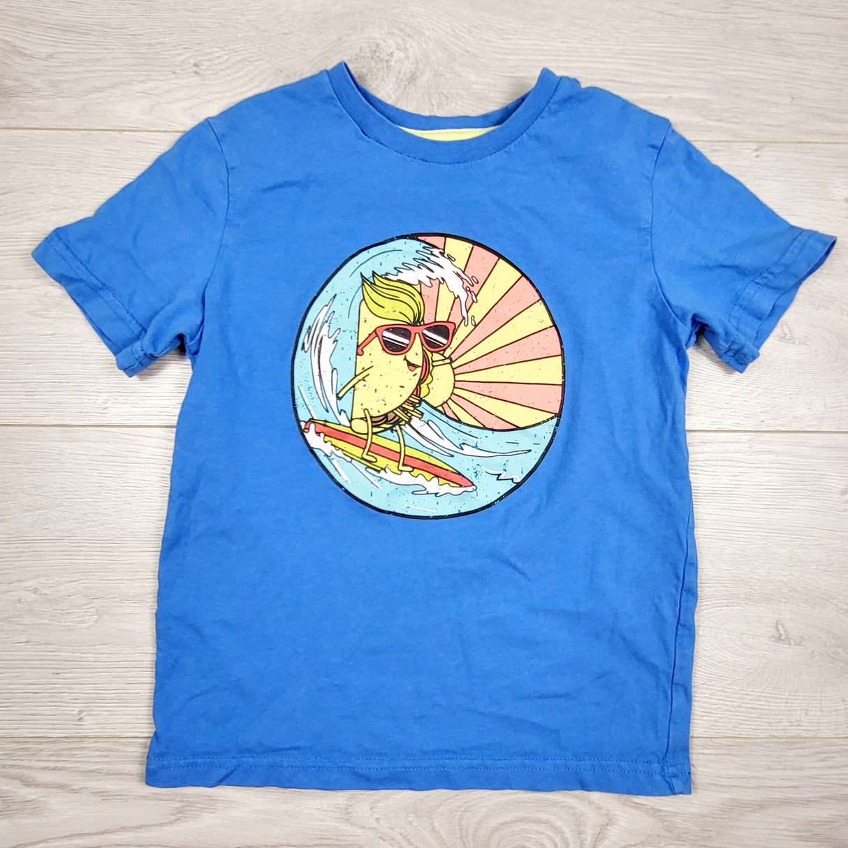 DJAS1 - George distressed blue t-shirt with surfing taco. Size 6