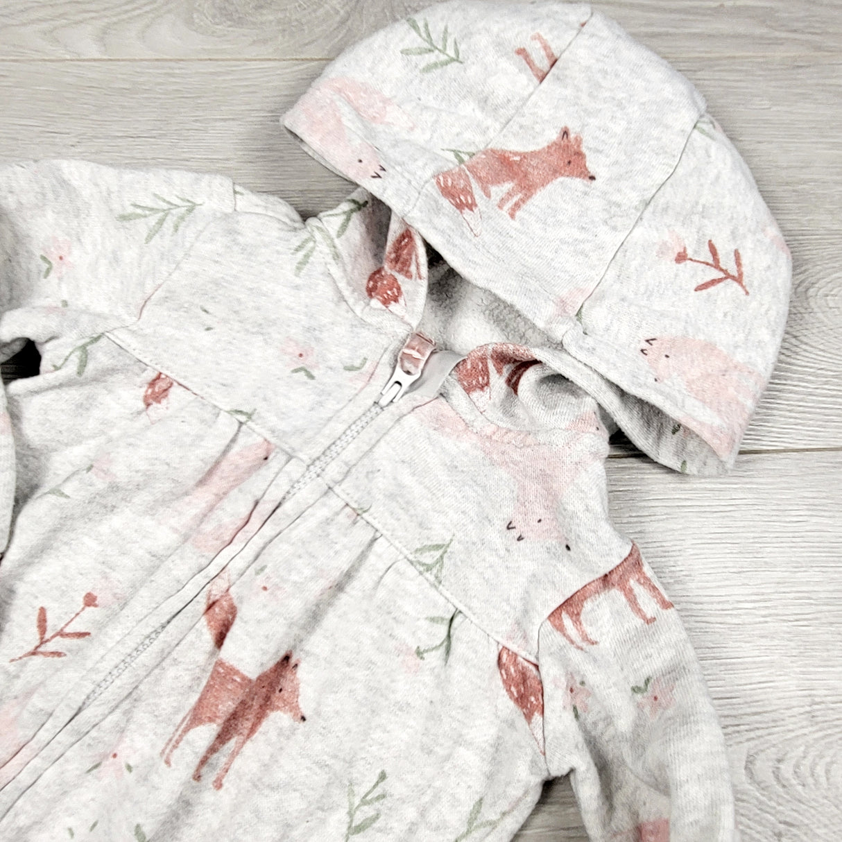 COWN1 - Carters grey hooded sweatshirt romper with foxes. Size 24 months