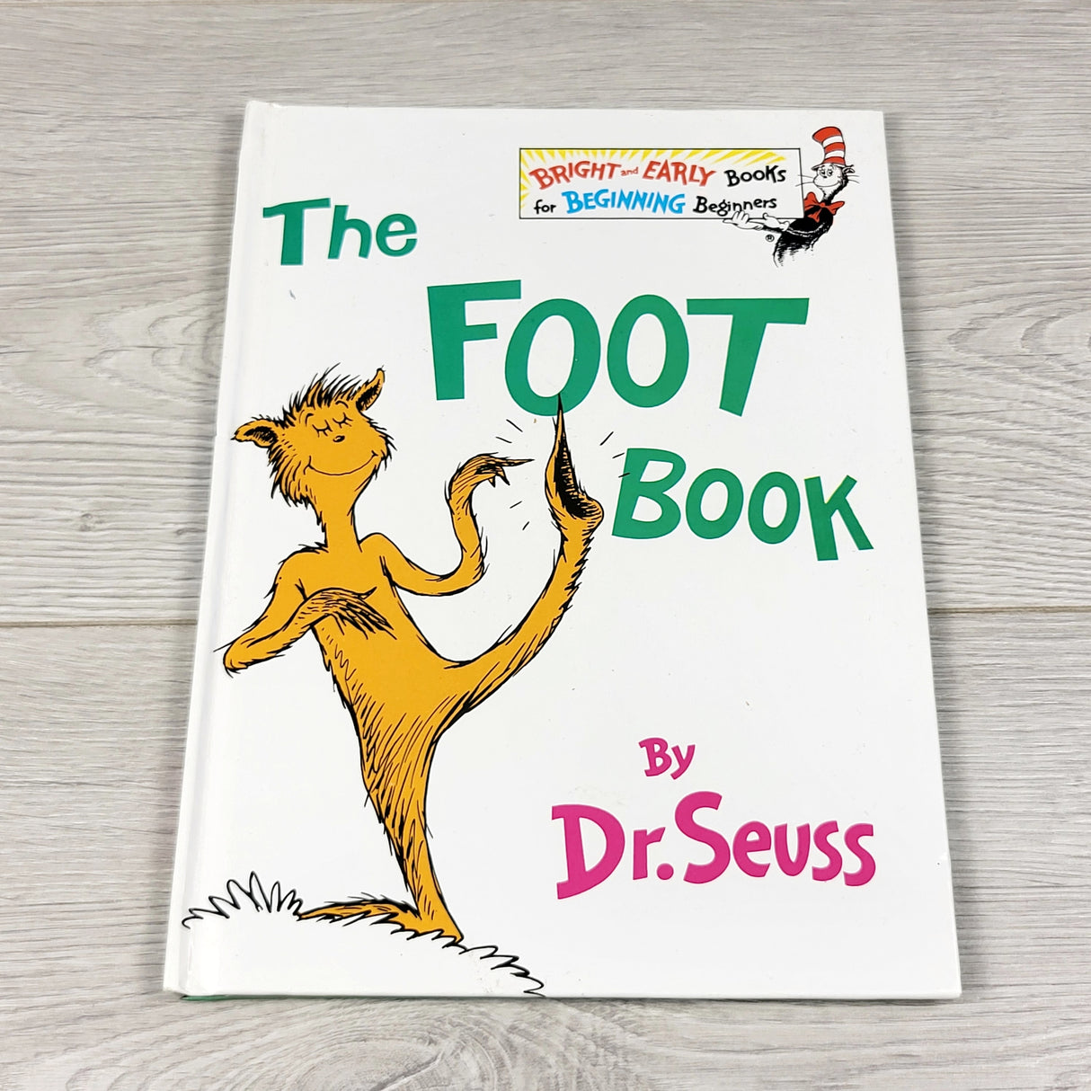 RHW2 - The Foot Book. Hardcover Dr. Seuss book