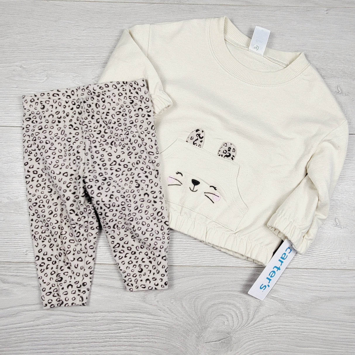 COHI1 - NEW - Carter 2pc set with cat. Size 6 month