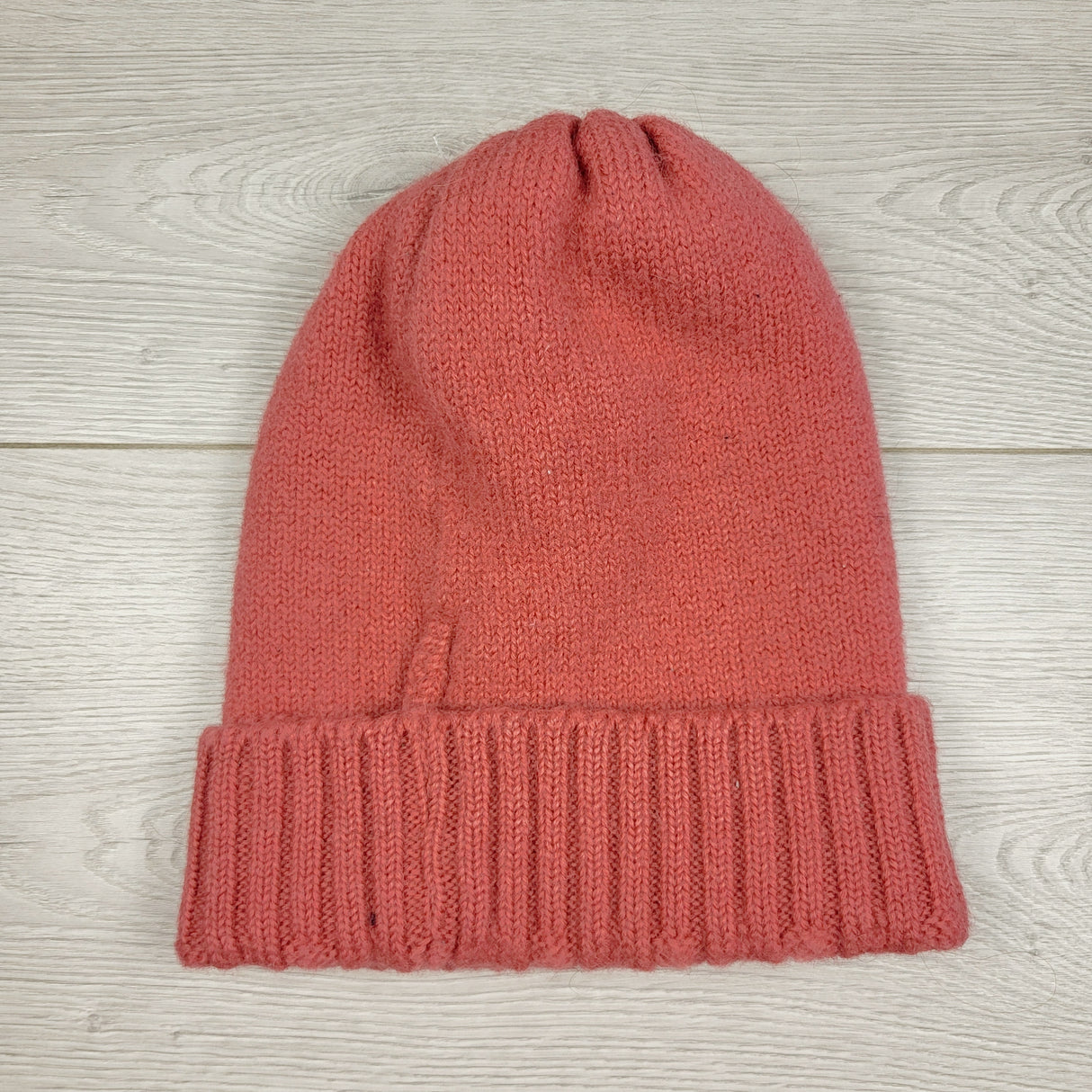 CMRD11 - Bogner pink 100% wool toque. One size fits all- retails for $150 new