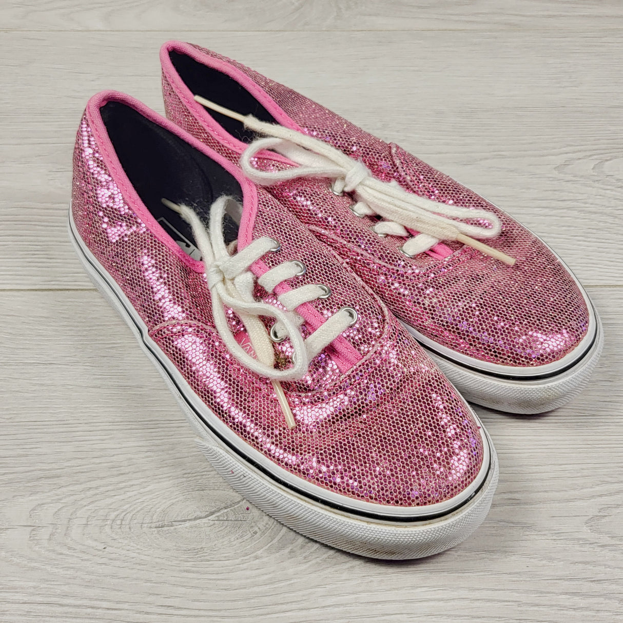 KBRD1 - Van pink glitter lace up shoes. Youth size 1