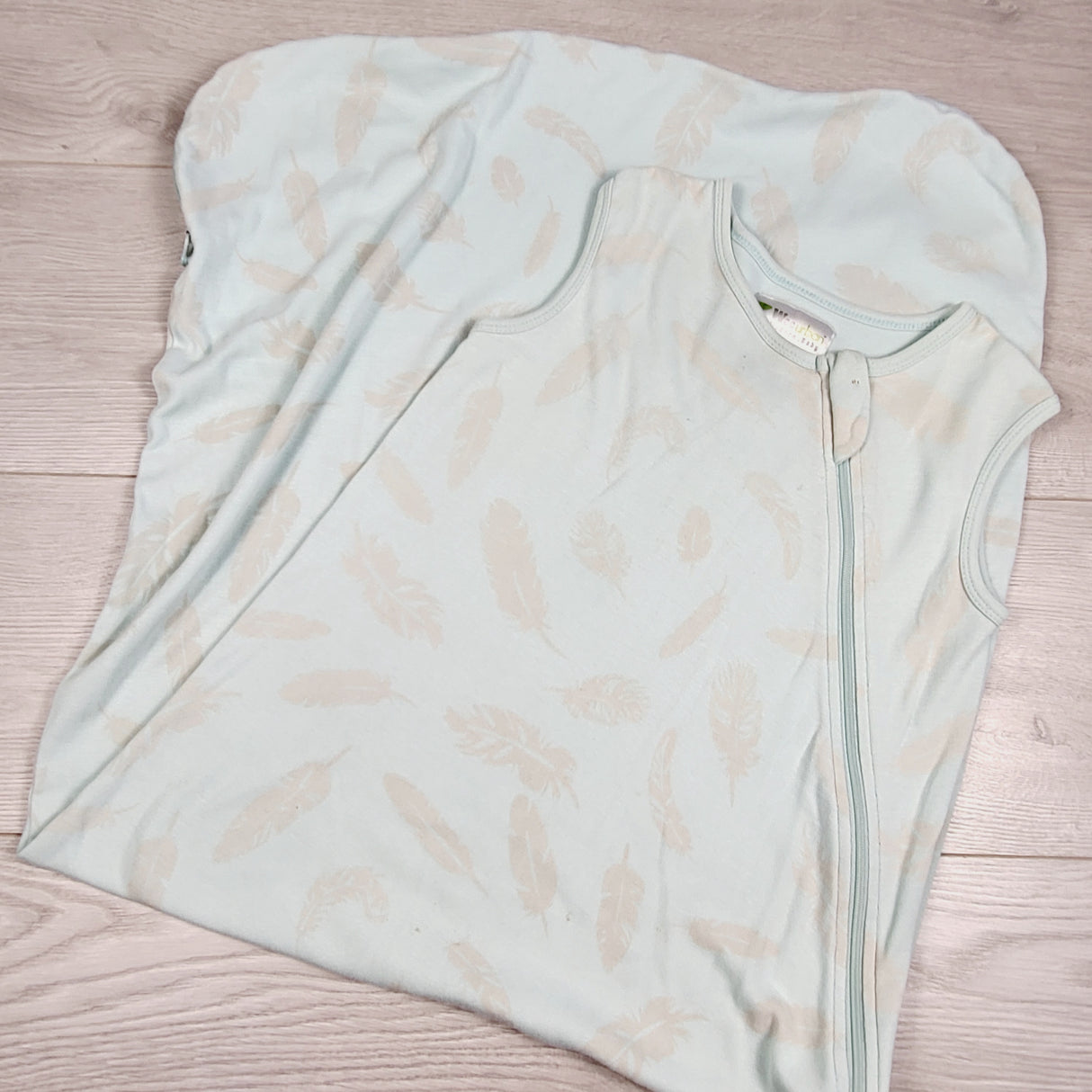 MCX1 - Wee Urban light blue and grey sleep sack with feathers. Size 18-36 Months