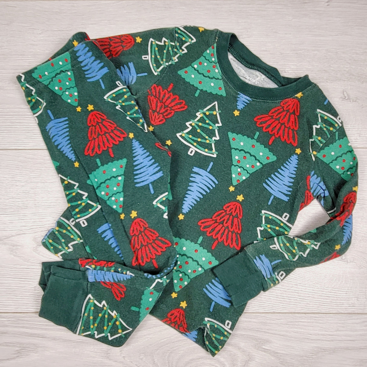 MCX1 - Carters green 2pc cotton PJs with Christmas trees. Size 24 months