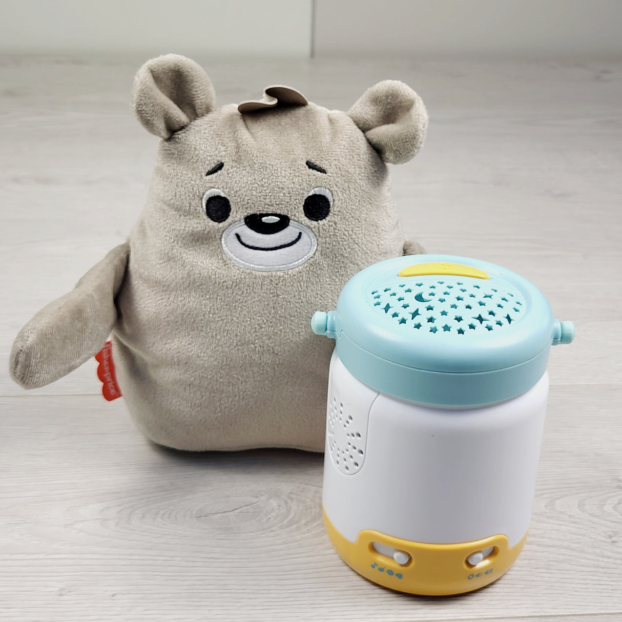 MCX2 - Fisher-Price Baby Bear & Firefly Soother