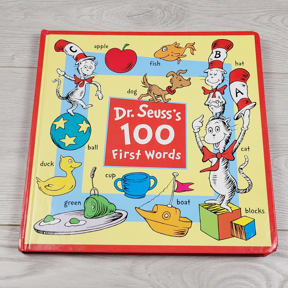 MCX2 - Dr. Seuss's 100 First Words. Hardcover book