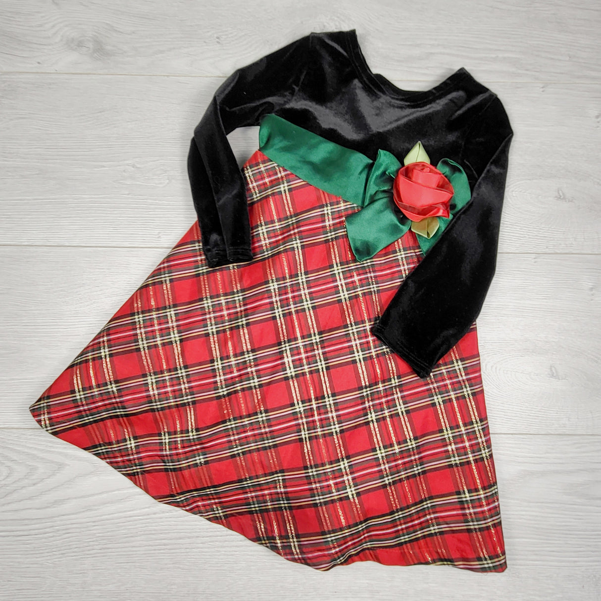 TAMC1 - Marc and Maddie black and plaid special occasion dress. Size 2T