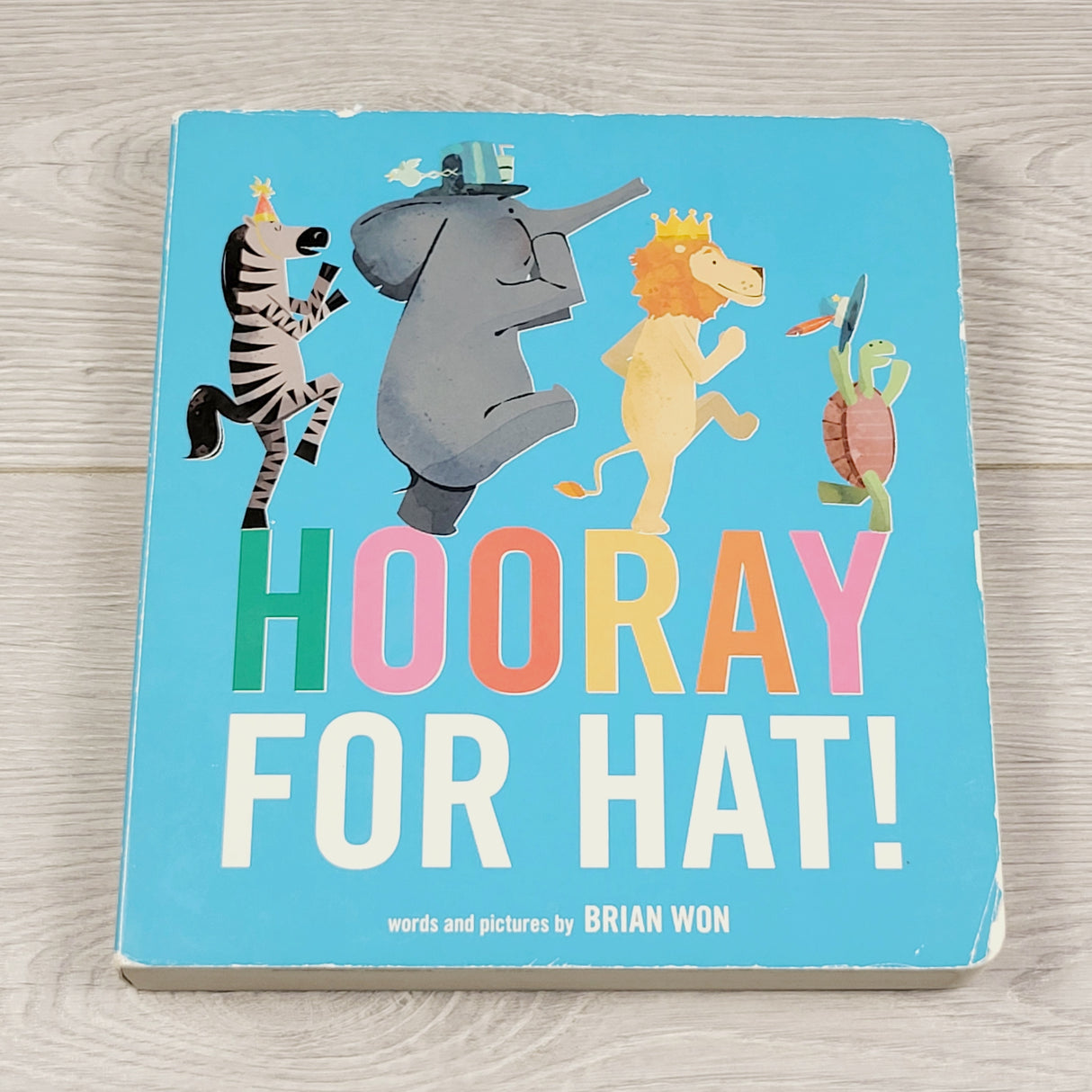 MSK1 - Hooray For Hat! Board book