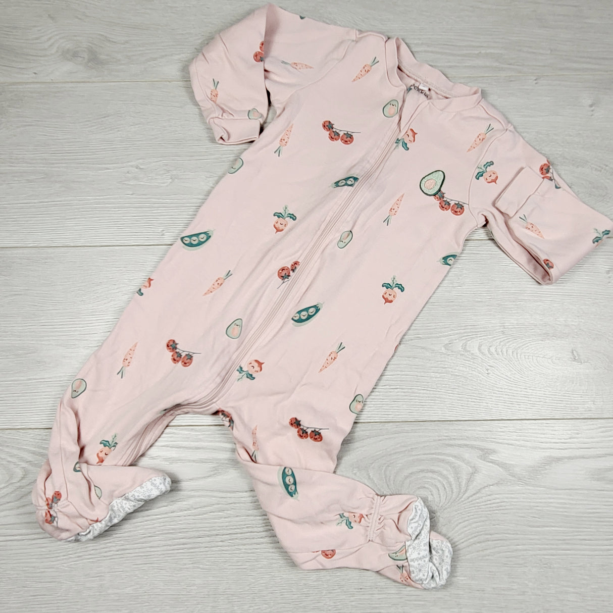 JEPR3 - Pekkle pink zippered cotton vegetable sleeper. Size 18 months 🍁