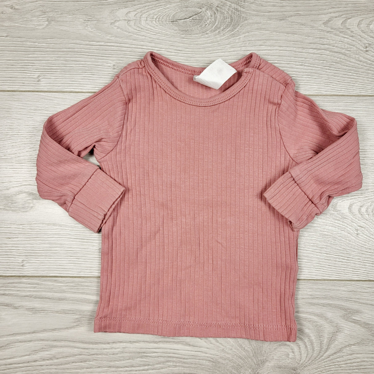 RBEN11-  H and M pink ribbed organic cotton long sleeve top. Size 2-4 months