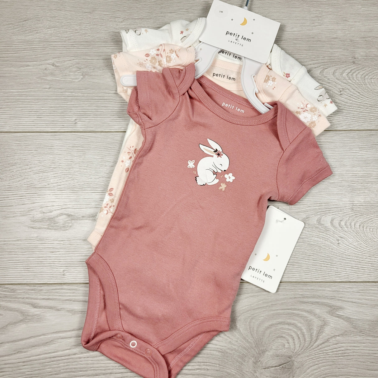 RBEN11- NEW - Petit Lem 3pc bodysuit set. Size 3 montha 🍁