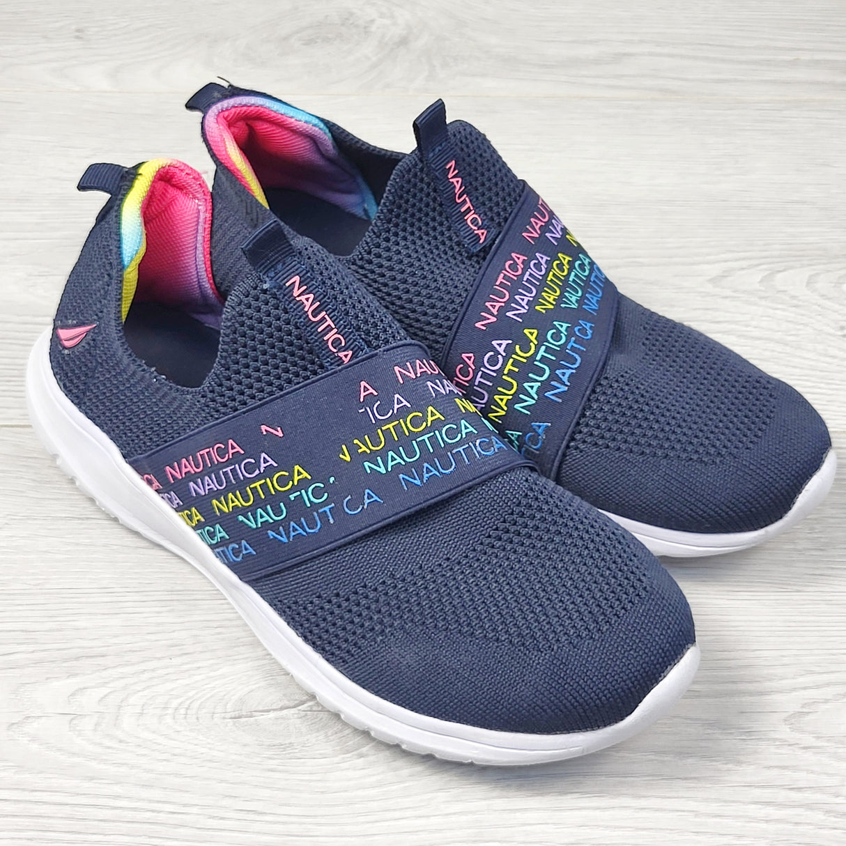 DZAV2 - Nautica navy slip on shoes. Youth size 3