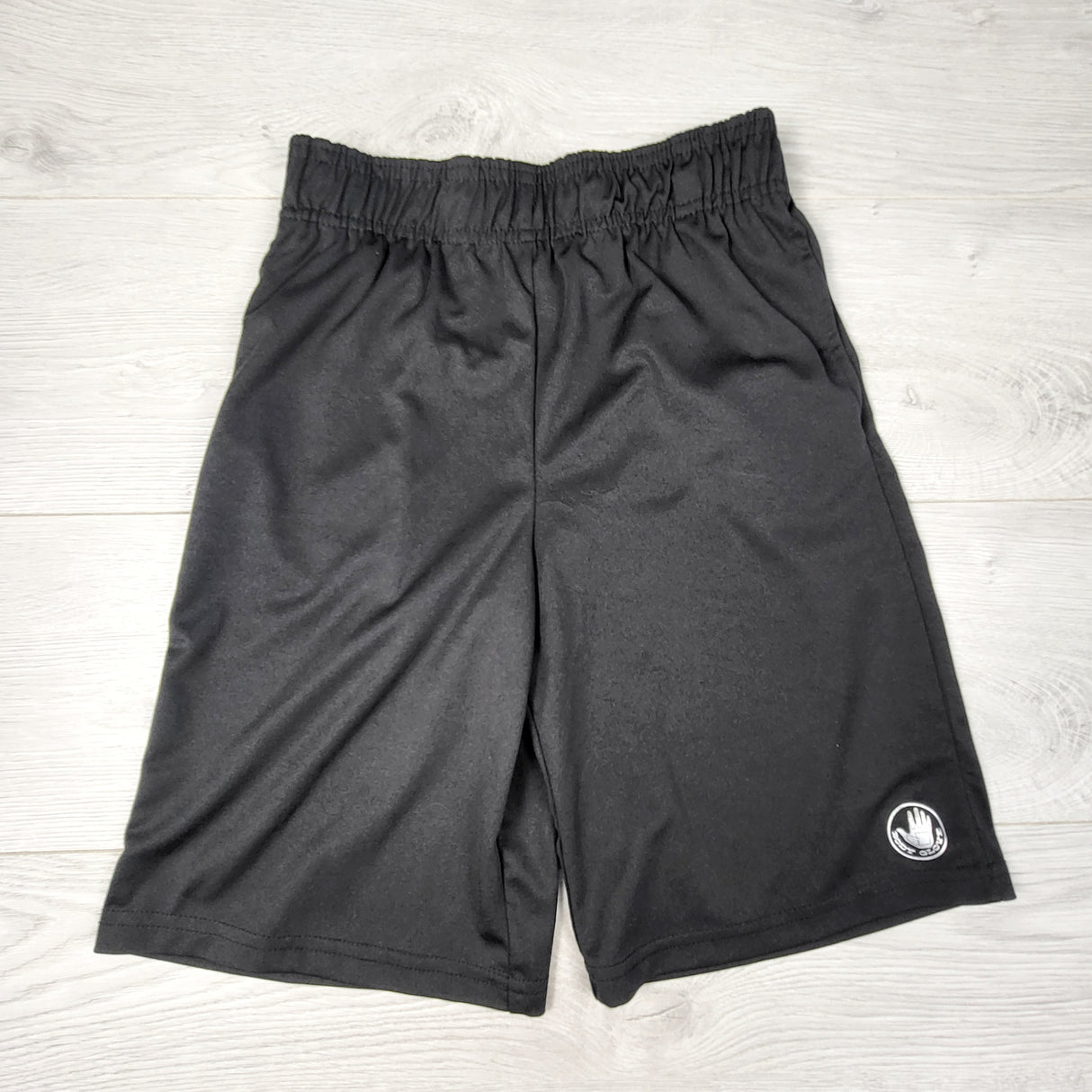 DZAV2 - Body Glove black active shorts. Size 10/12