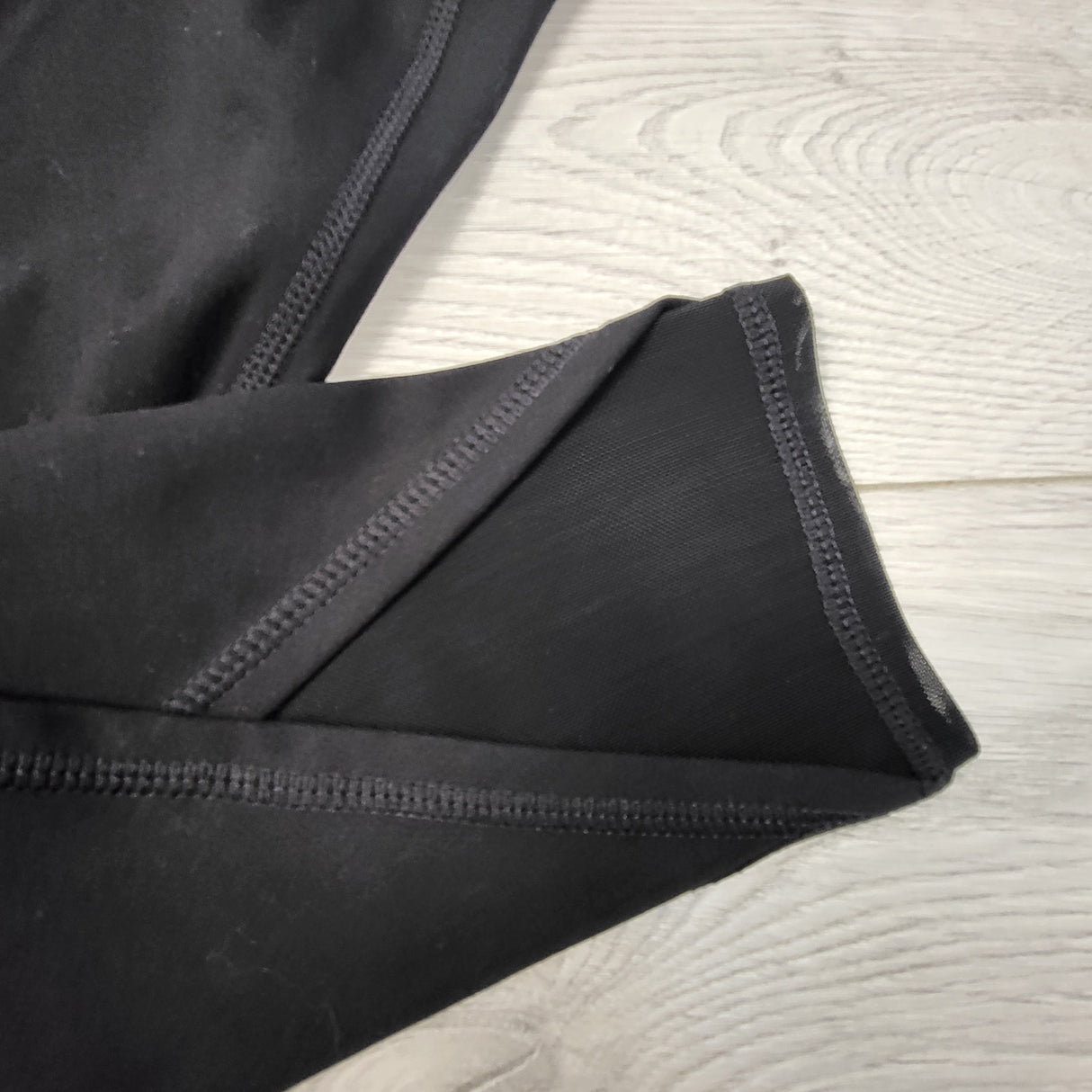 DZAV2 - NEW - Head active leggings with cut-outs. ADULT XS