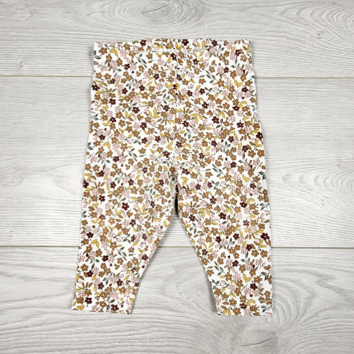 ECRS11 - Carters floral print cotton leggings. Size 6 months
