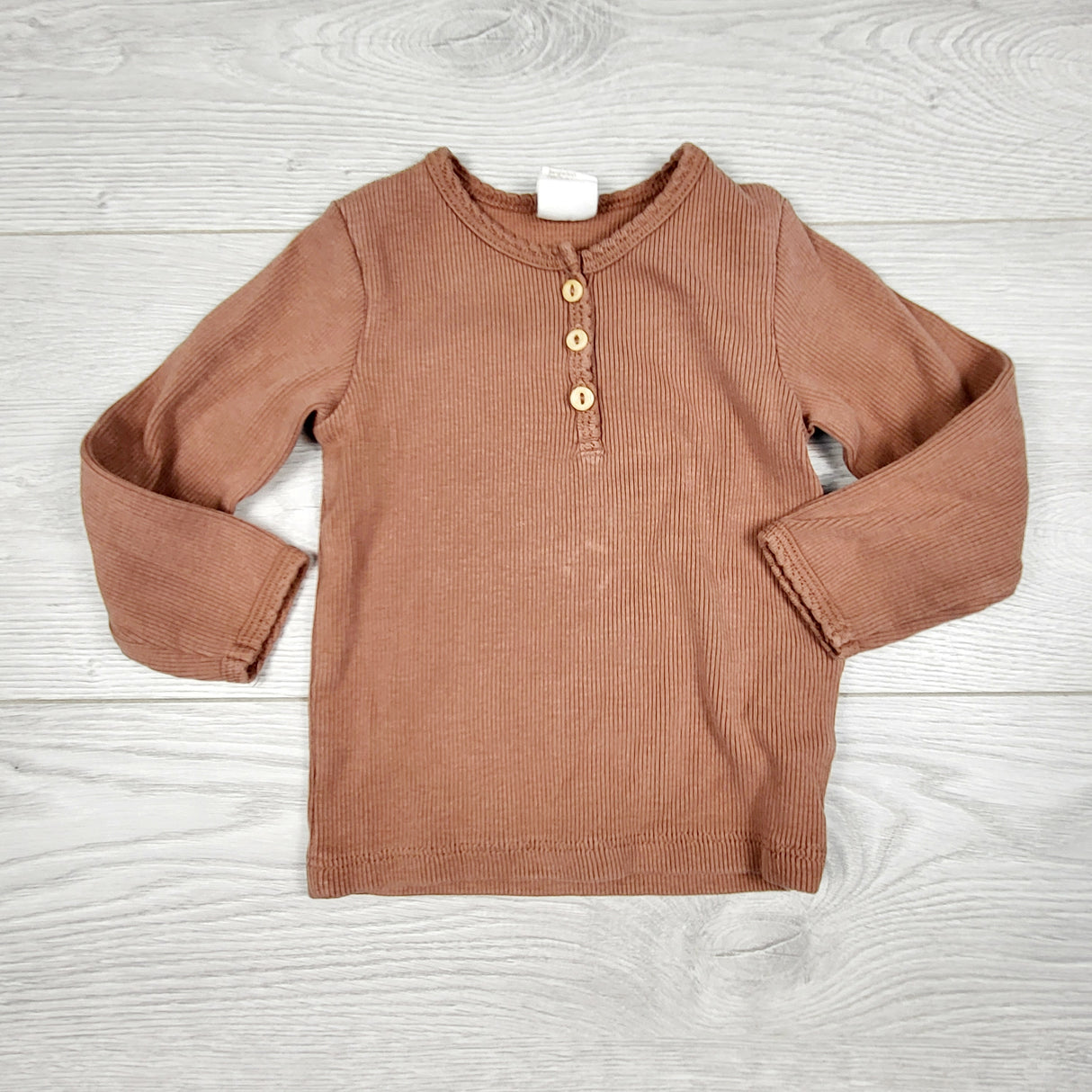 ECRS11  - H and M ribbed long sleeved organic cotton top. Size 4-6 months