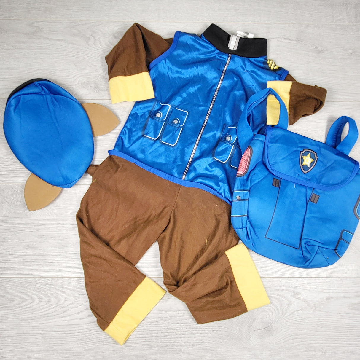 MSK2 - Paw Patrol 3pc Chase costume. Size 3/4T