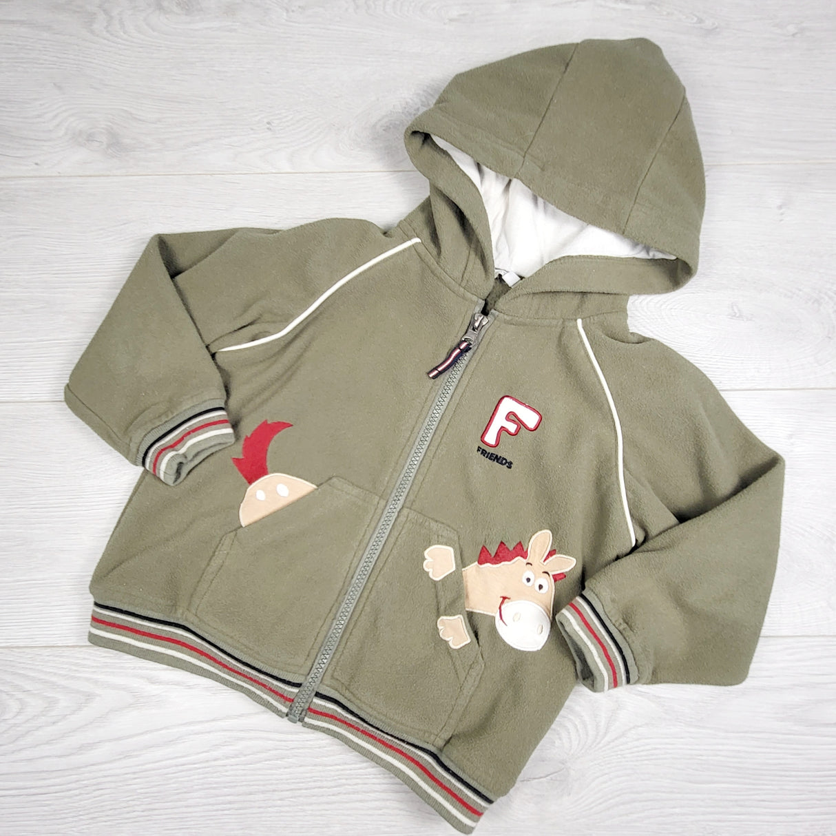 LUGE11 - TCM green zip up fleece hoodie with horse. Size 4T