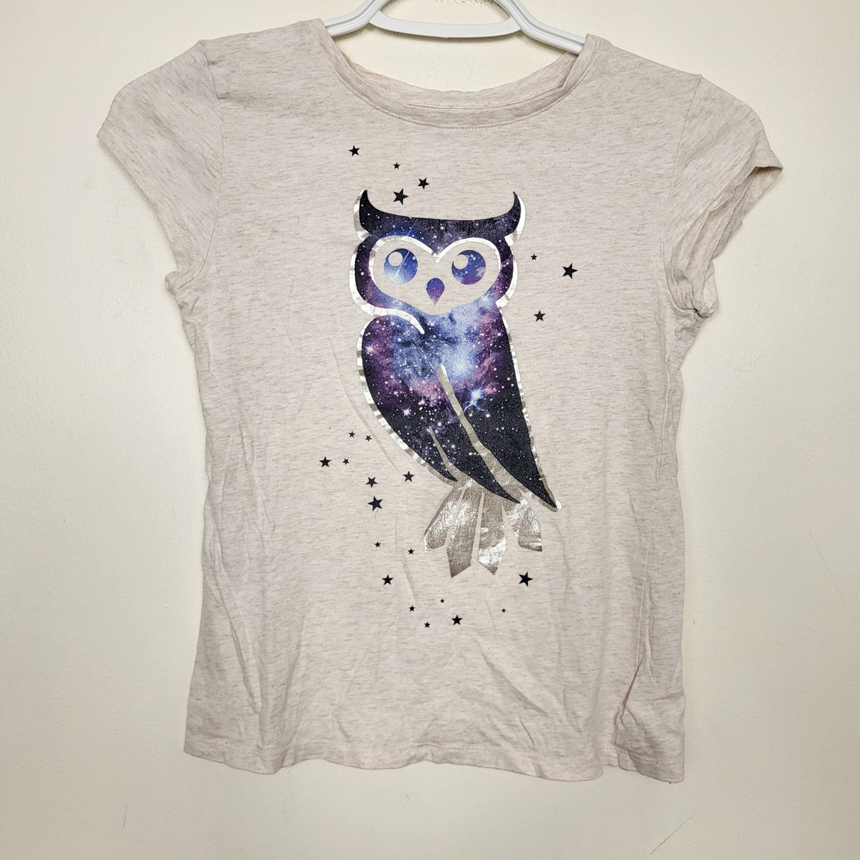 MAWA1 - Gap beige t-shirt with owl. Size large