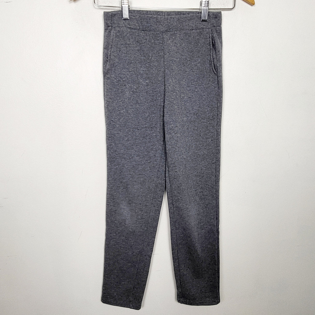 MAWA1 - Uniqlo grey fleecy lined pants. Size 9/10