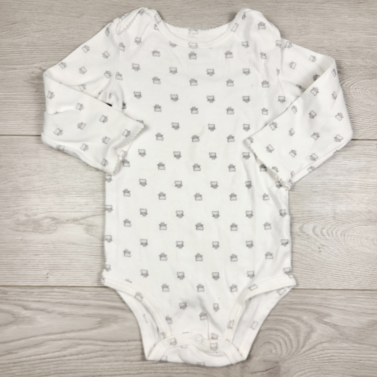 MAWA1 - Carters white bodysuit with owls. Size 24 months