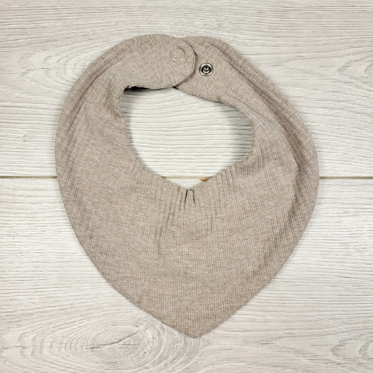 MAWA1 - H and M ribbed cotton bib