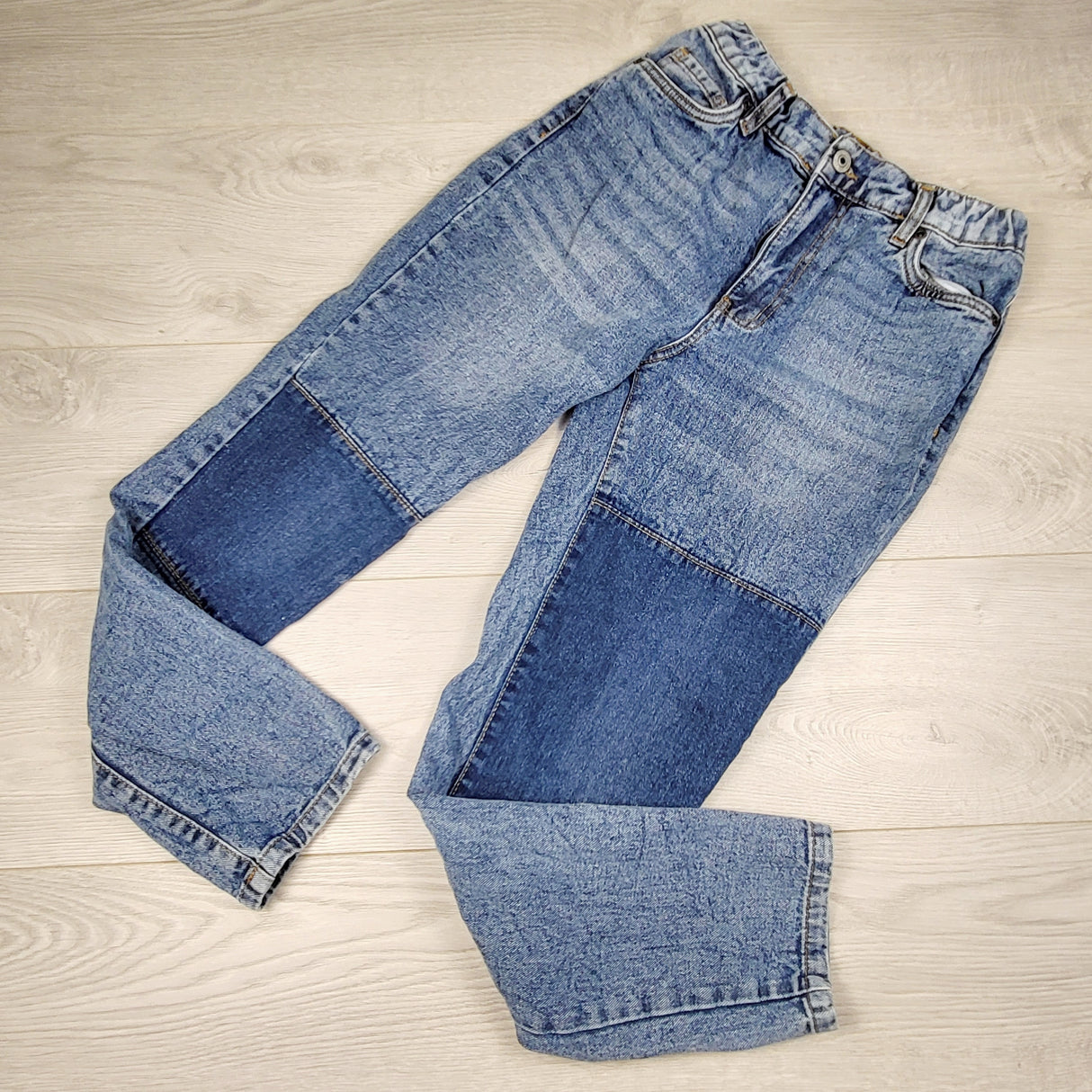 JLSN1 - Bluenotes 90s high rise mom jeans. ADULT size 0