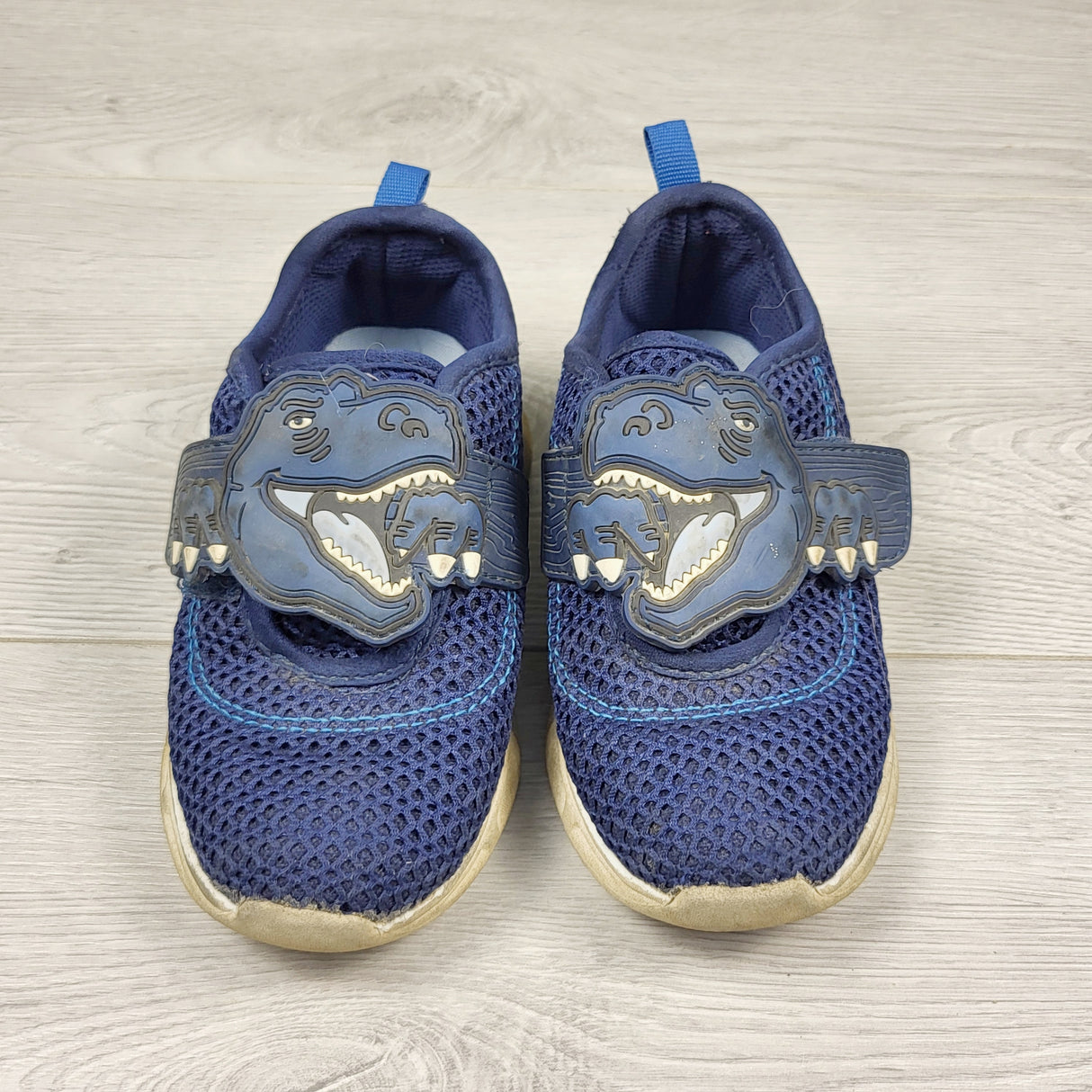 JLMB2 - Carters navy light up running shoes. Size 9