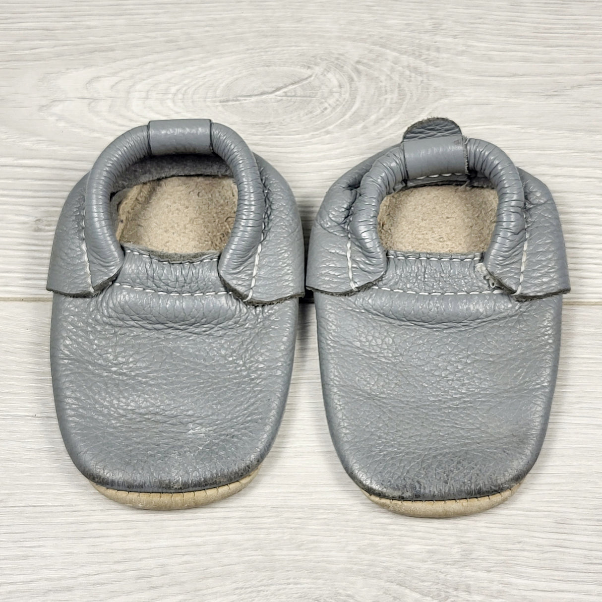 ECRS2 - Minimoc / Heyfolks grey leather soft soled shoes. Size like an infant size 4 🍁