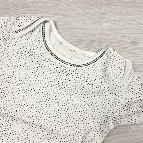 ECRS2 - Bebe Bonito white and black dot pattern bodysuit. Newborn size