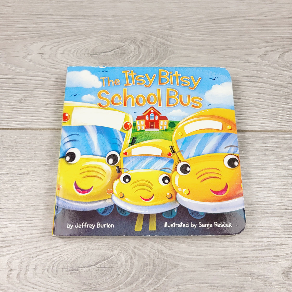 CHSP1 - The Itsy Bitsy School Bus. Board book