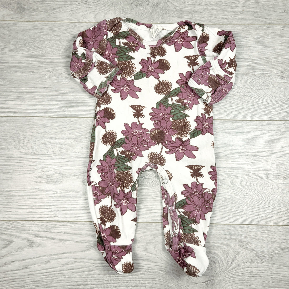 CCAM1 - Kate Quinn purple and white floral print cotton sleeper. Size 3-6 months