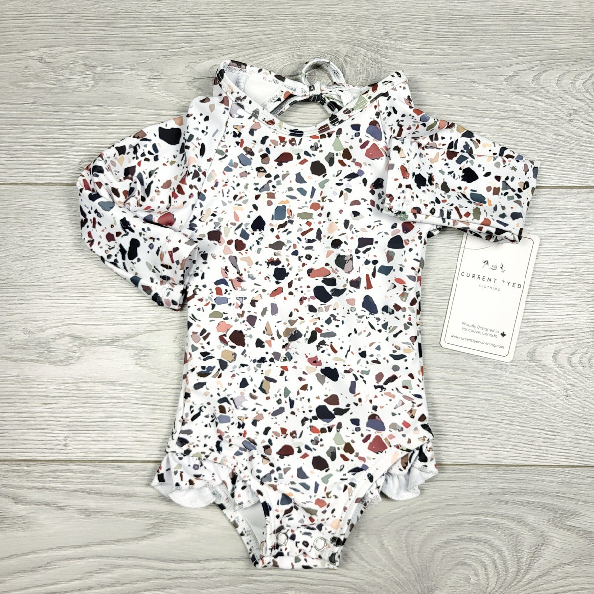 CCAM1 - NEW - Current Tyed spotted "Blake" UPF 50+ swimsuit. Size 0-6 months 🍁