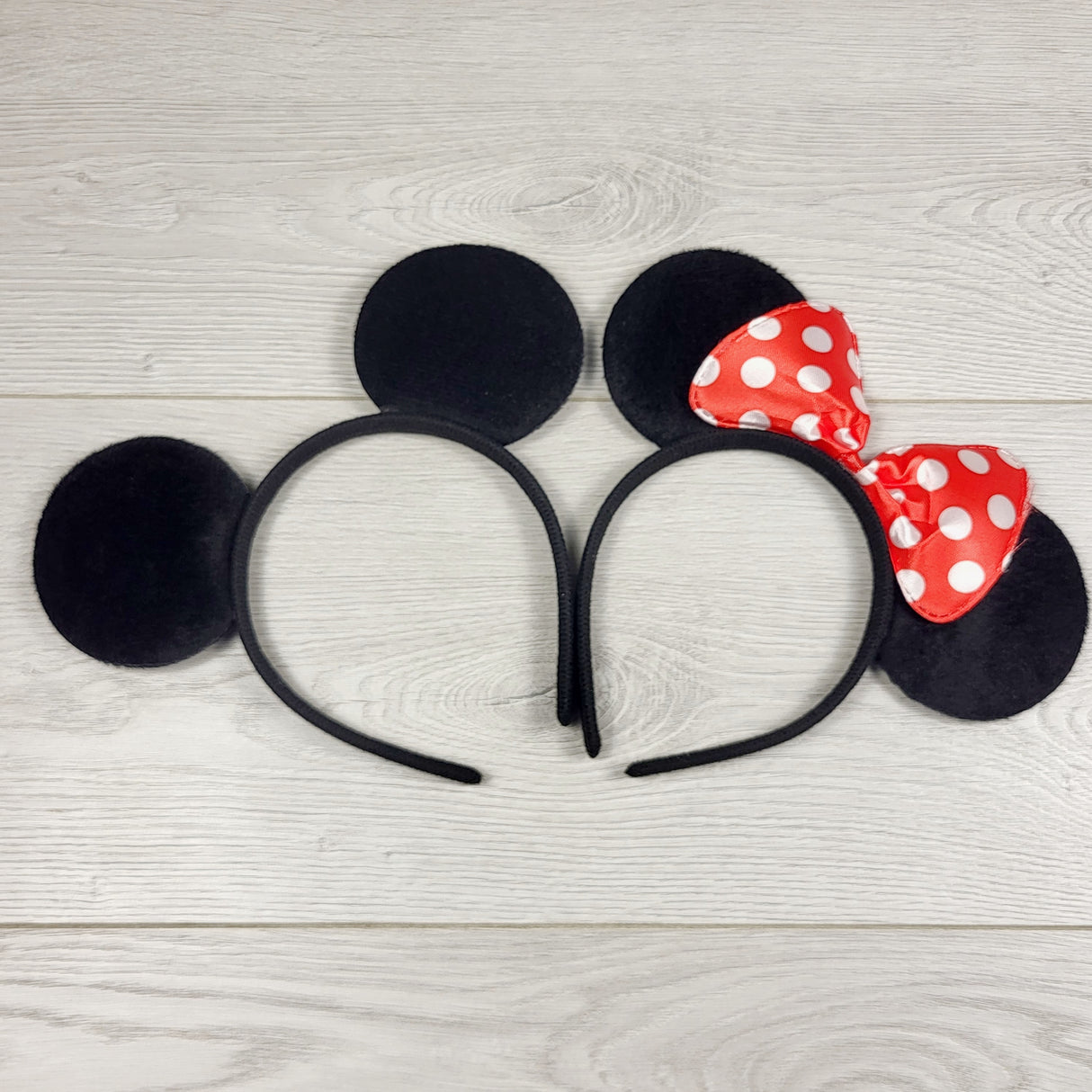 JLSN4 - Mickey and Minnie Mouse headbands
