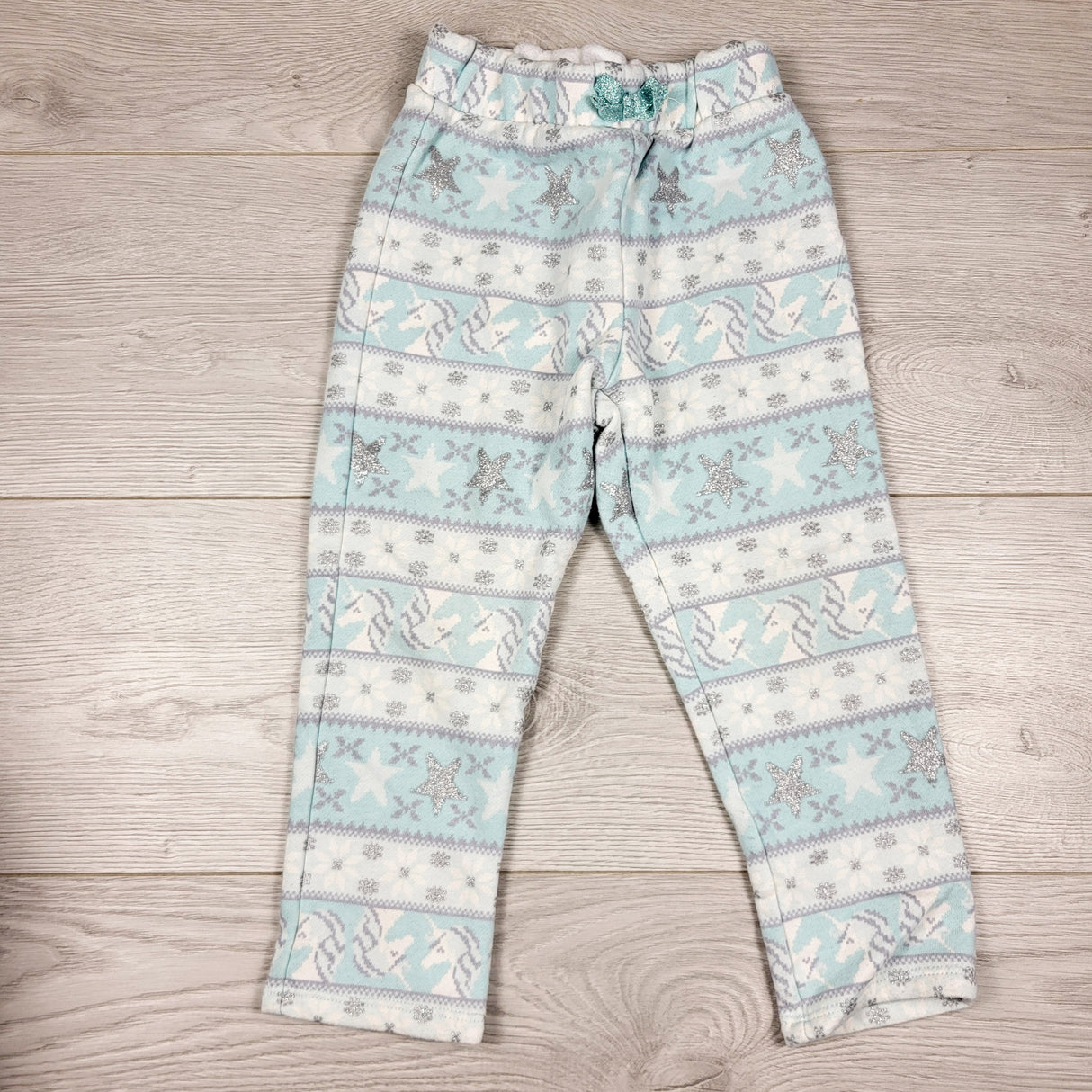 ALWE2 - Children's Place white and blue patterned Winter themed fleecy lined joggers. Size 3T
