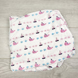 ALWE2 - Fitted crib sheet with whales.