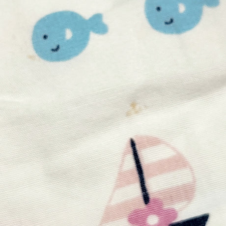 ALWE2 - Fitted crib sheet with whales.