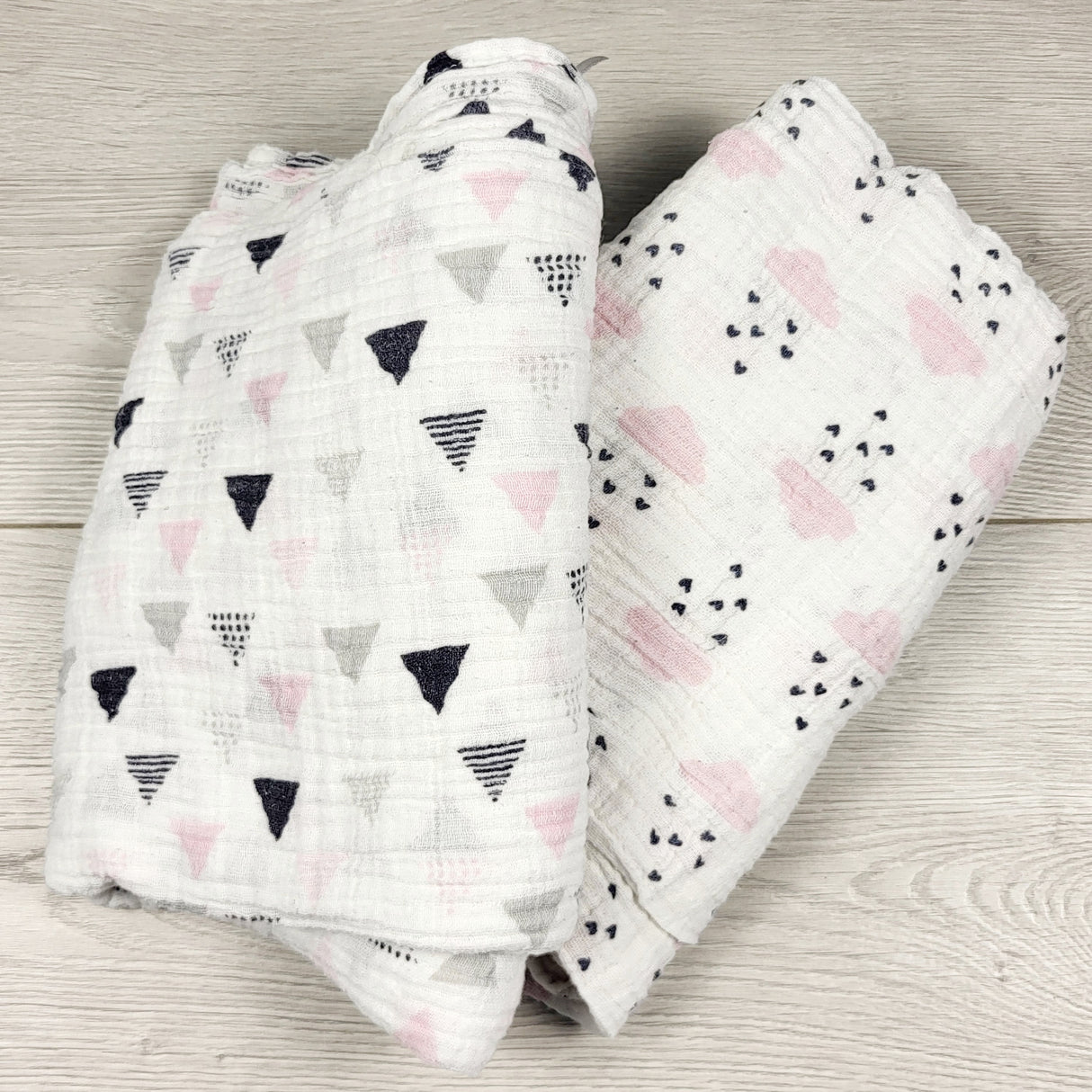 ALWE2 - HB pair of muslin cotton swaddle blankets