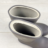 KMIL1 - Kamik grey rain boots. Size 10 - see below 🍁