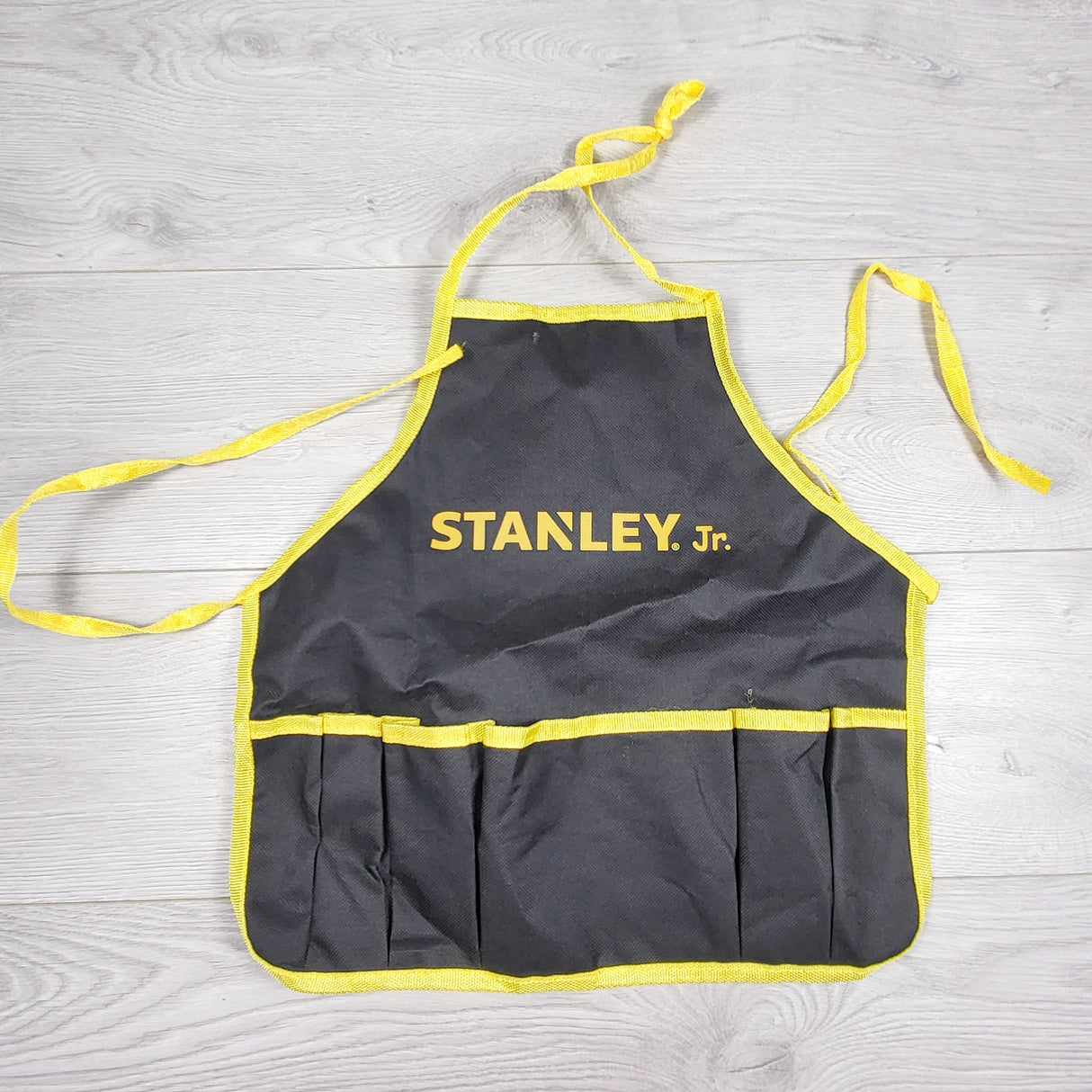 KMIL1 - Stanley kid's gardening apron