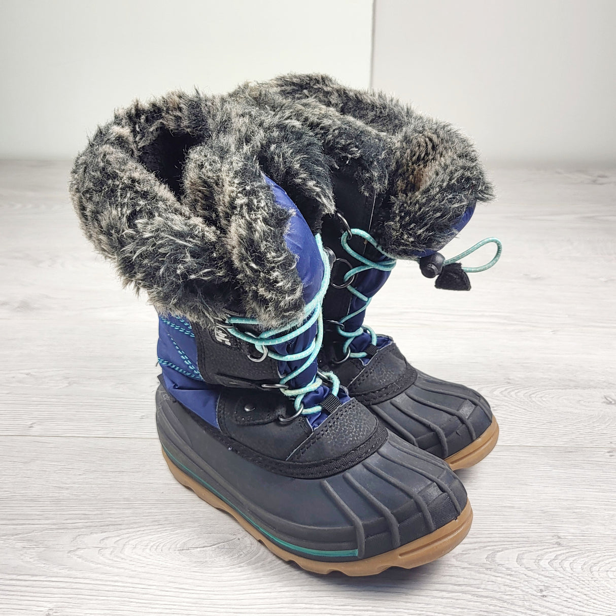 CHLSC2 - Kamik "Frosty Lake" snow boots. Size 13 🍁